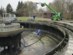 Kläranlage Unters Wasser geschaut Kläranlage Unters Wasser geschaut