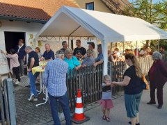 Frühjahrsgrillen bei der Siedlergemeinschaft Karlsfeld Süd Frühjahrsgrillen bei der Siedlergemeinschaft Karlsfeld Süd