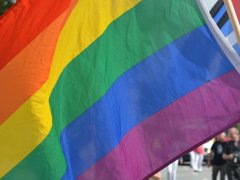 Erster Christopher Street Day in Karlsfeld am 12.07.2025_Flagge